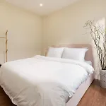 Cozy 2 Bedrooms Apartment