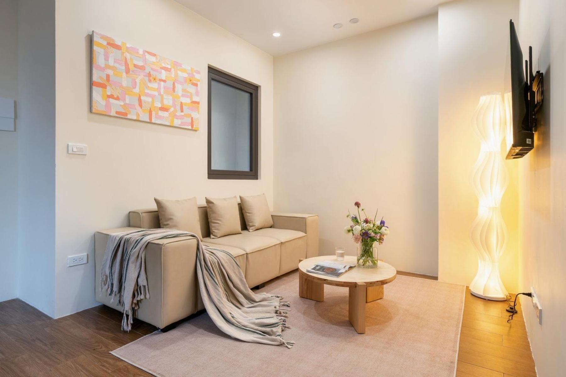 Căn hộ Cozy 2 Bedrooms Hà Nội